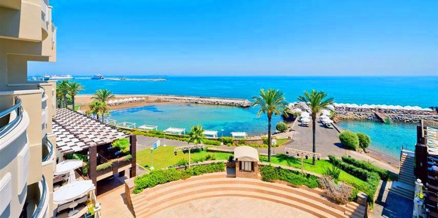 Vuni Palace Premium Hotel & Spa & Casino Beachfront Location ! Kyrenia  Exterior photo