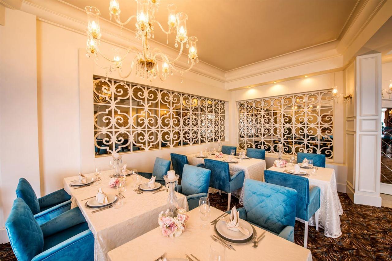 Vuni Palace Premium Hotel & Spa & Casino Beachfront Location ! Kyrenia  Exterior photo