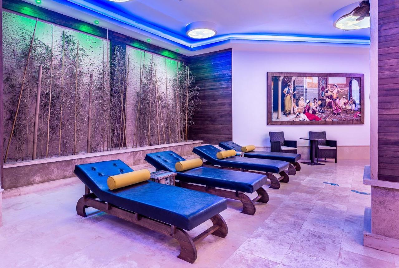 Vuni Palace Premium Hotel & Spa & Casino Beachfront Location ! Kyrenia  Exterior photo