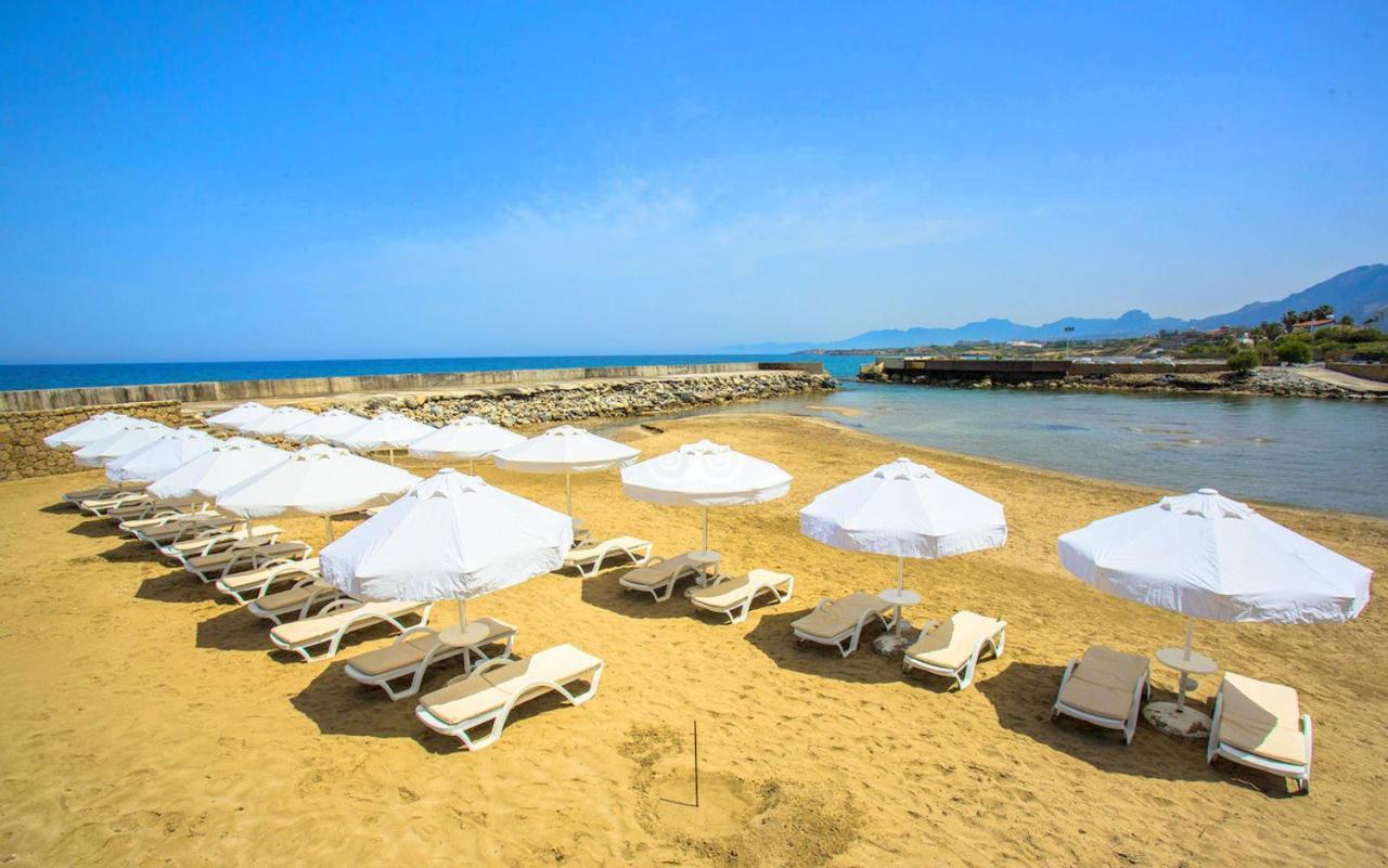 Vuni Palace Premium Hotel & Spa & Casino Beachfront Location ! Kyrenia  Exterior photo